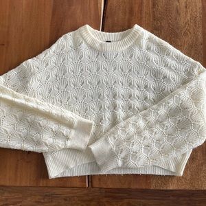 H&M cream cropped sweater